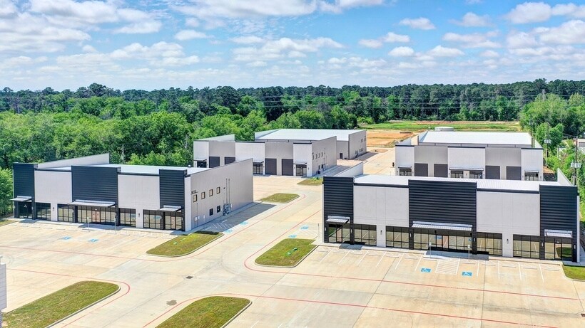 More Photos Of 9711 FM 2920 Rd, Tomball Unknown For Lease