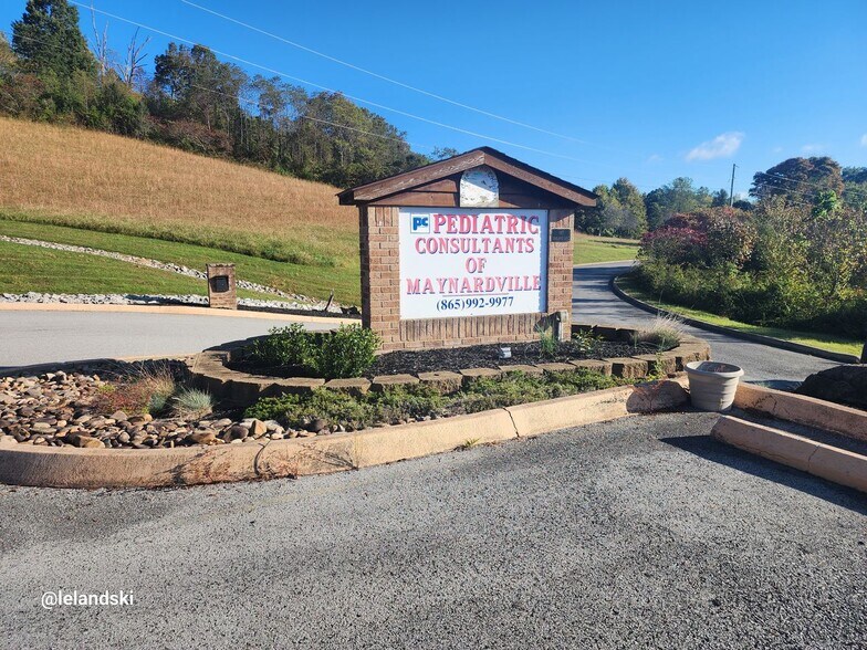 More Photos Of 147 Oakland Rd, Maynardville Medical For Sale