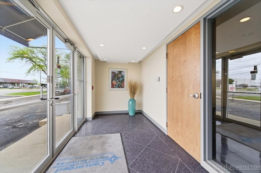 More Photos Of 2051 Ogden Ave, Downers Grove Office For Sale
