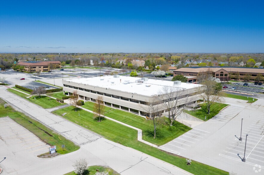 More Photos Of 8909 N Port Washington Rd, Milwaukee Office For Lease