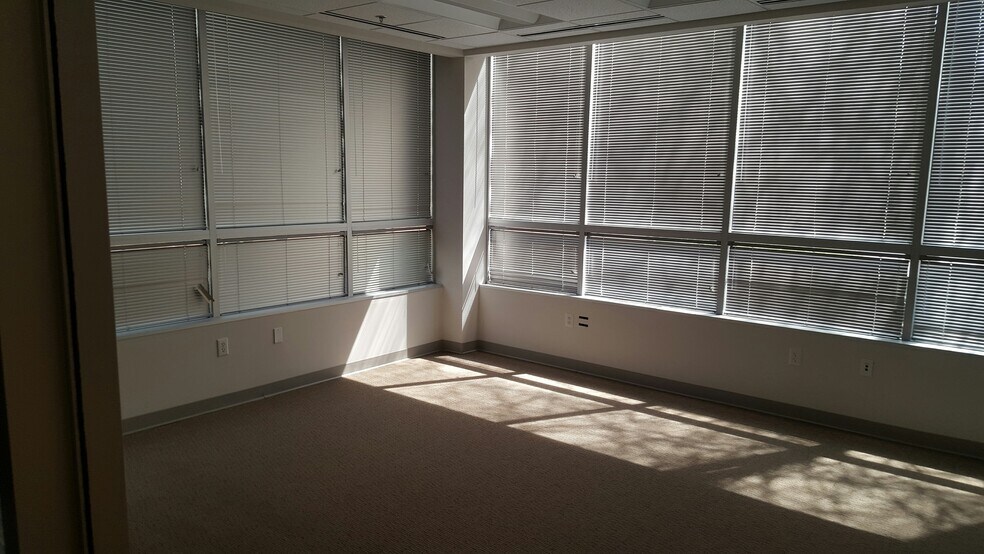 More Photos Of 700 Westpark Dr, Peachtree City Office For Lease