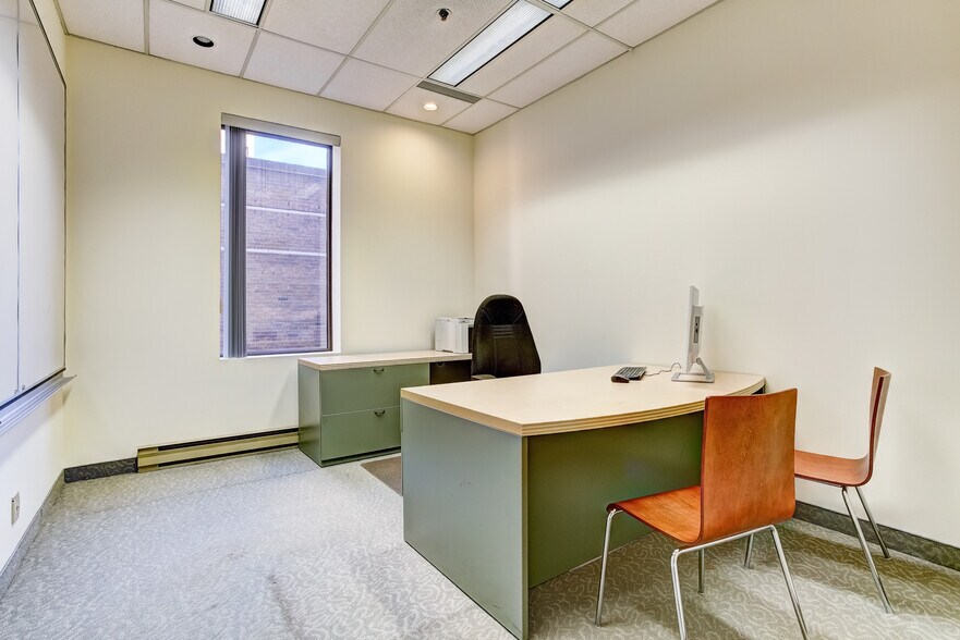 More Photos Of 1111 Rue Saint-Urbain, Montréal Office For Sale