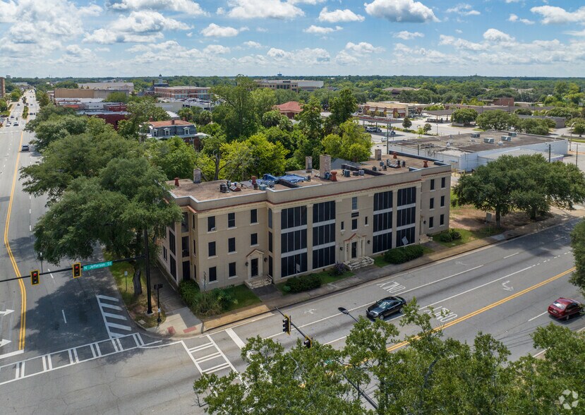 More Photos Of 100 S Jefferson St, Albany Apartments For Sale