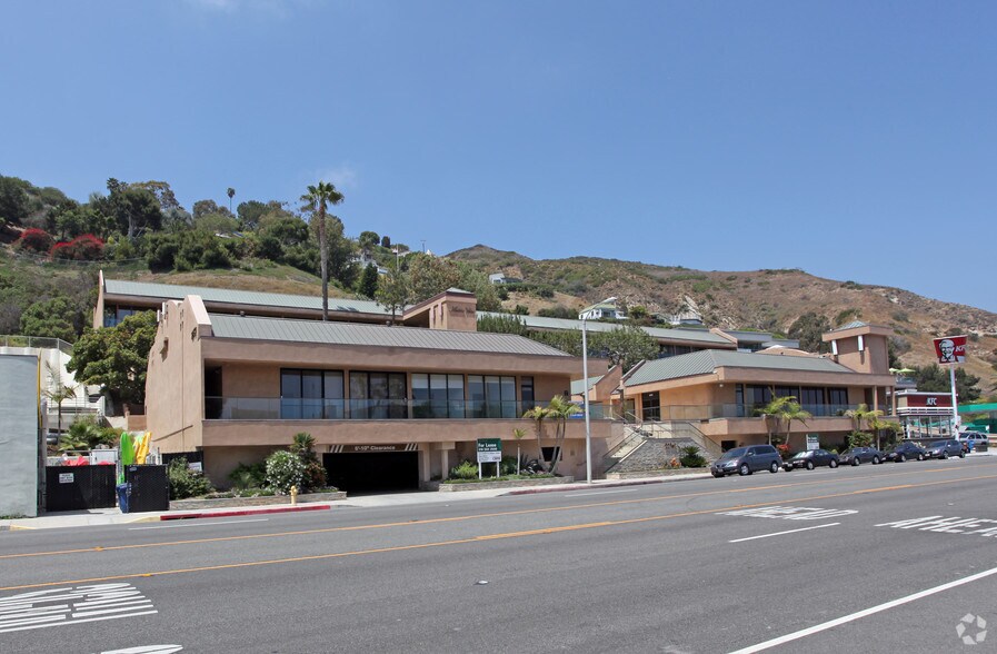 Primary Photo Of 22761 Pacific Coast Hwy, Malibu Office For Lease