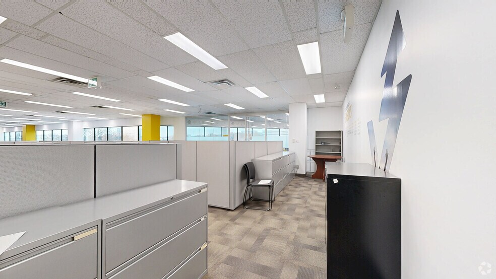 More Photos Of 2233 Argentia Rd, Mississauga Office For Lease