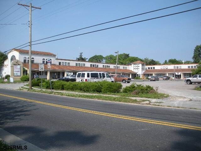 More Photos Of 711 N Main St, Pleasantville General Retail For Lease