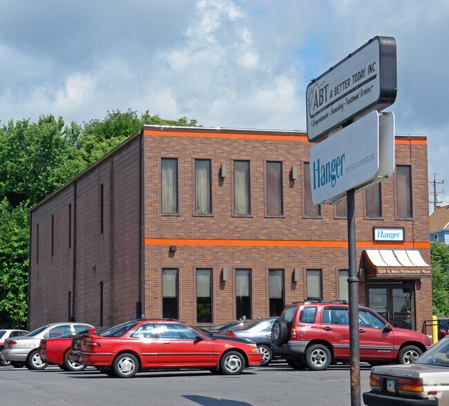 Primary Photo Of 1337 N Main Ave, Scranton Medical For Lease