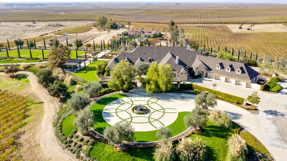 Primary Photo Of 16073 Highway 65, Bakersfield Winery Vineyard For Sale
