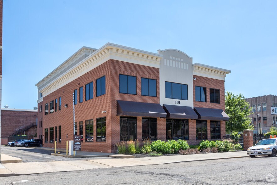 More Photos Of 100 Lincoln Way E, Massillon Office For Sale