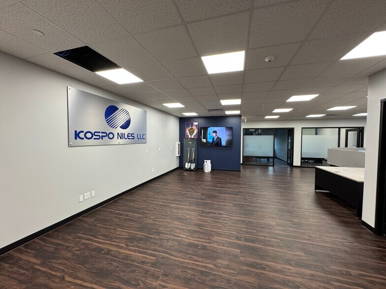 More Photos Of 4100 Edison Lakes Pky, Mishawaka Office For Sale