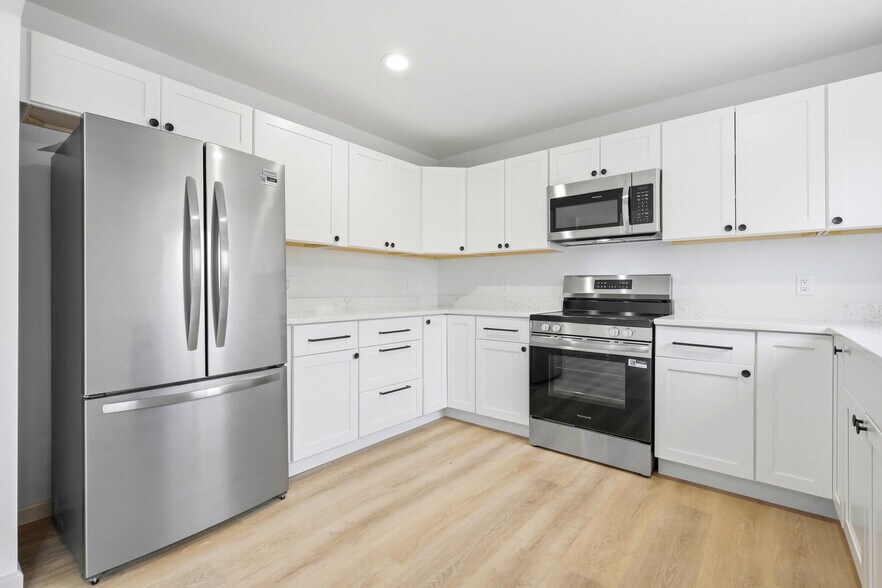 More Photos Of 255 NE Fourth St, Irrigon Specialty For Sale