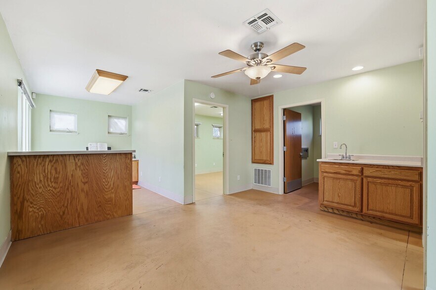 More Photos Of 1005 Fowler Way, Placerville Medical For Sale