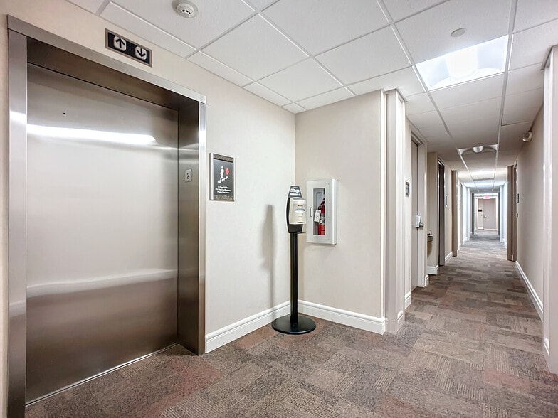 More Photos Of 8665 Baypine Rd, Jacksonville Unknown For Lease