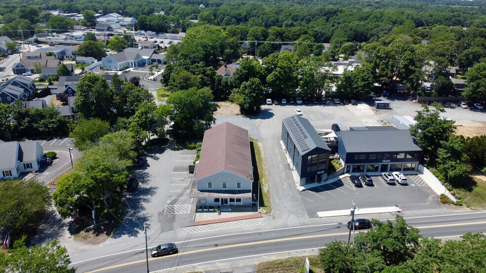 More Photos Of 28 S Orleans Rd, Orleans Bank For Sale