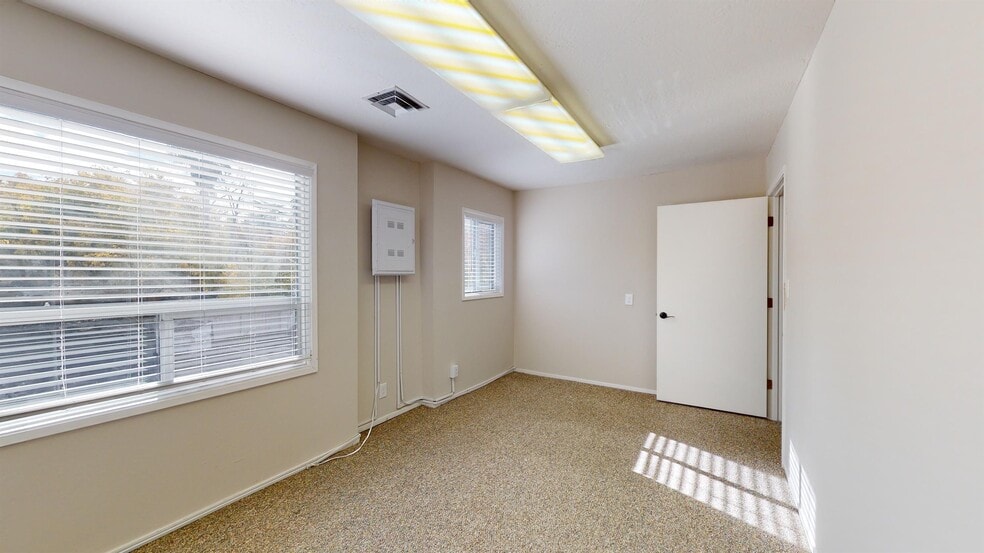 More Photos Of 1300 West St, Redding Office For Lease