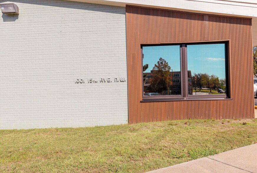More Photos Of 1001 NW 15th Ave, Ardmore Medical For Sale