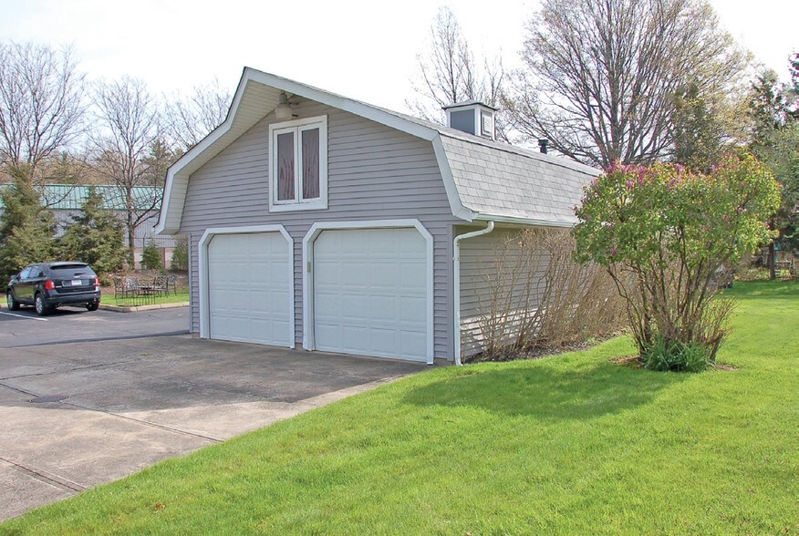 More Photos Of 1119 Bassett Rd, Westlake Office For Sale