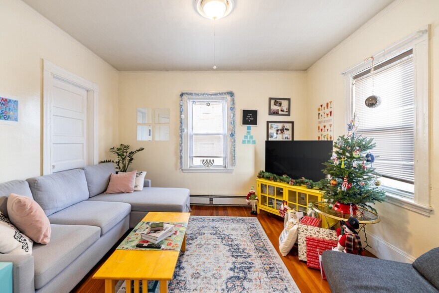 More Photos Of 8-14 Craigie St, Somerville Apartments For Sale