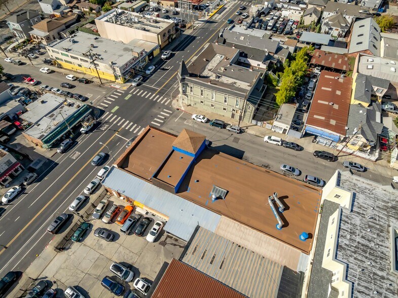 More Photos Of 1200 E 12th St, Oakland Auto Repair For Sale