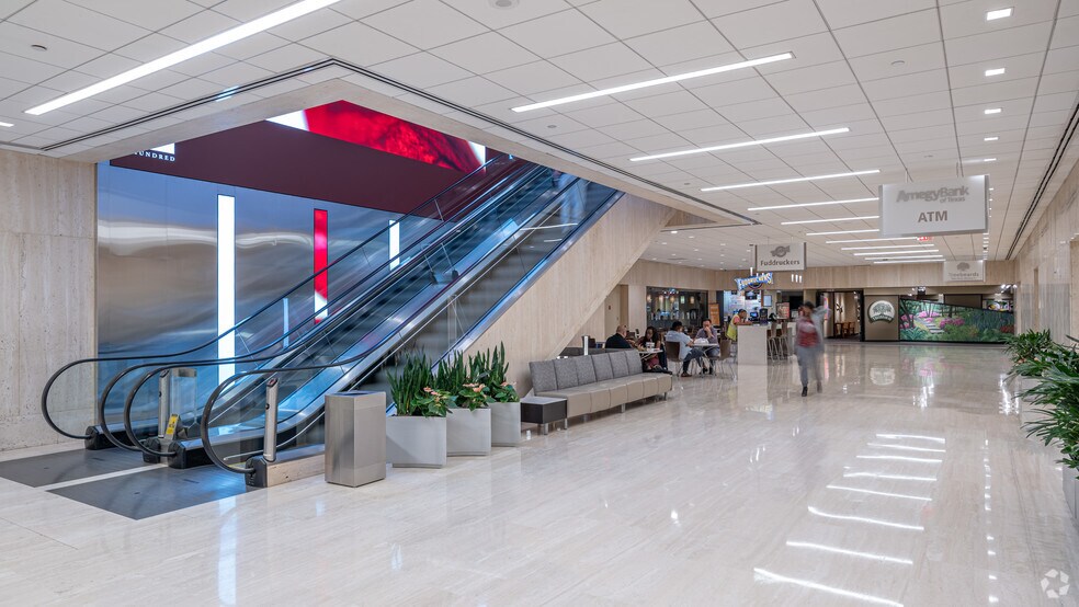 More Photos Of 1100 Louisiana St, Houston Office For Lease