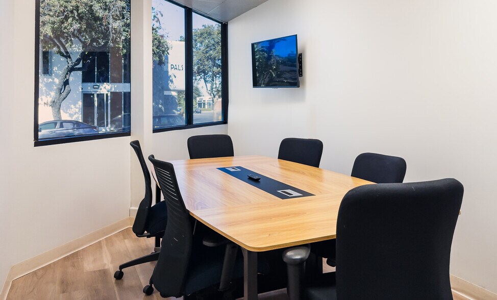 More Photos Of 8202 Florence Ave, Downey Loft Creative Space For Lease