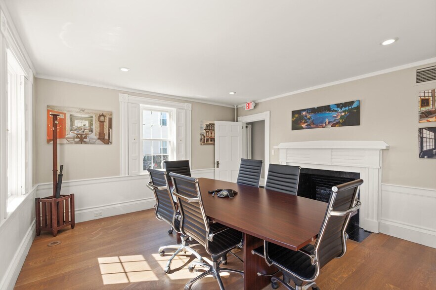 More Photos Of 15 Cherry St, Danvers Office For Lease