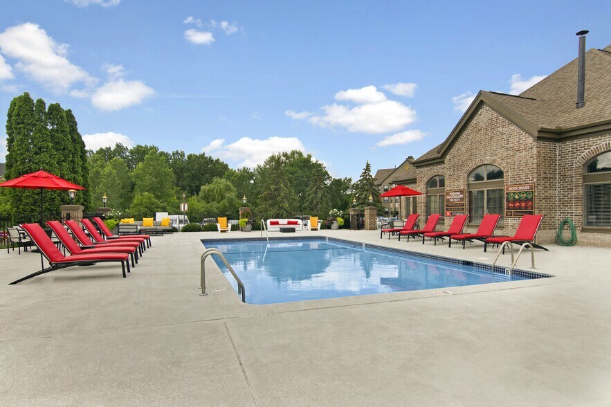 More Photos Of 8617 Edinbrook Xing, Brooklyn Park Apartments For Sale