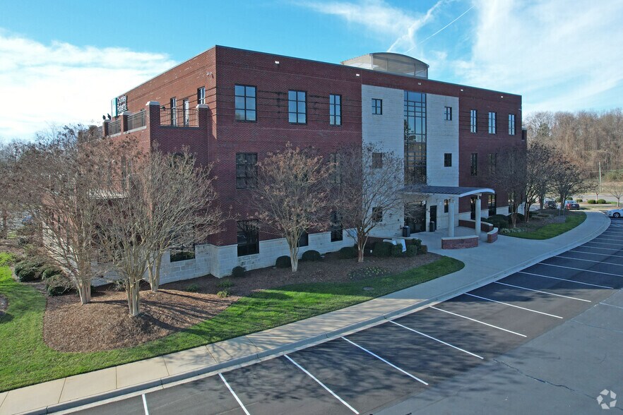 More Photos Of 2400 Freeman Mill Rd, Greensboro Office For Sale
