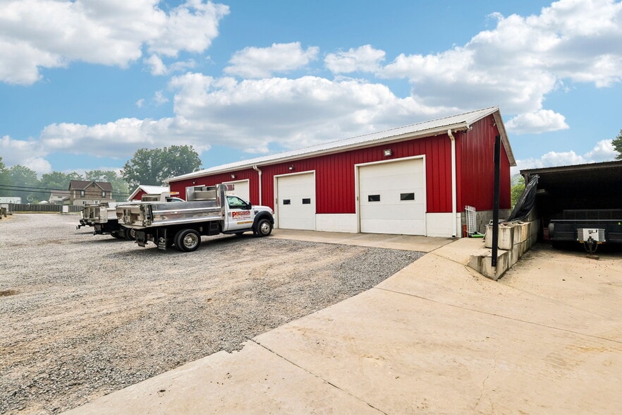 More Photos Of 3220 McCartney Rd, Youngstown General Retail For Sale