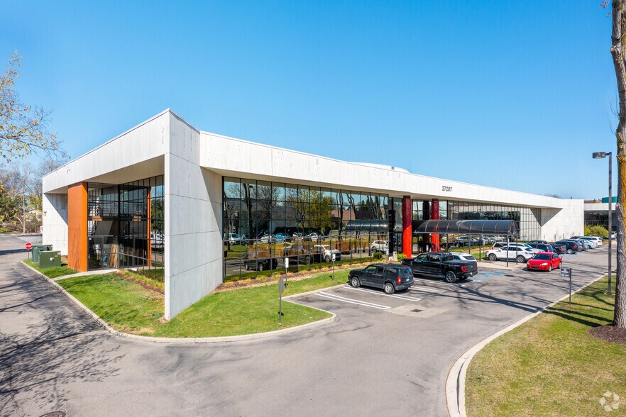 More Photos Of 27177 Lahser Rd, Southfield Unknown For Sale