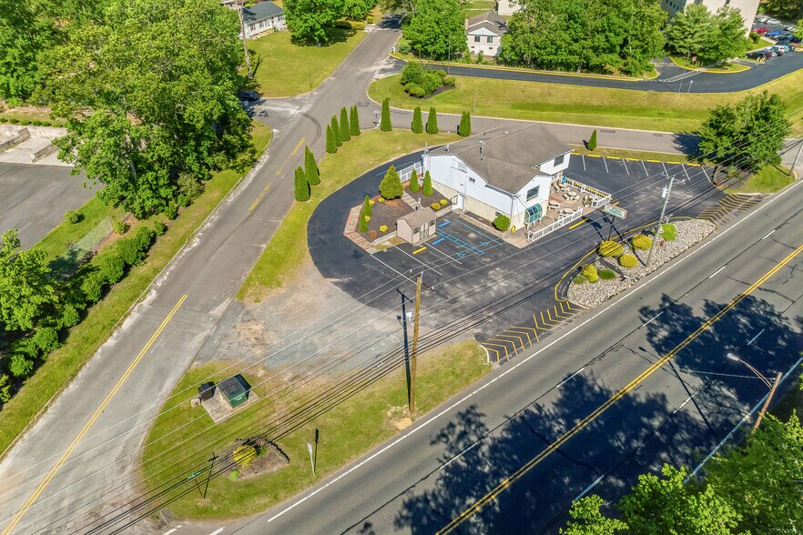 More Photos Of 116 White Horse Pike, Chesilhurst Freestanding For Sale