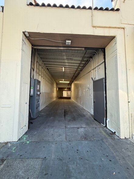Primary Photo Of 2414 San Bruno Ave, San Francisco Flex For Lease