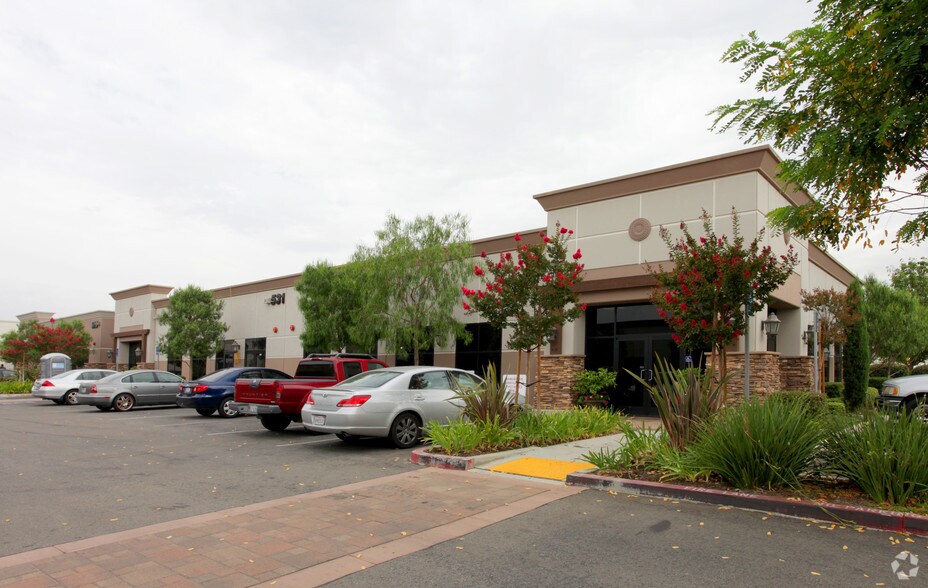 Primary Photo Of 537 Queensland Cir, Corona Loft Creative Space For Lease