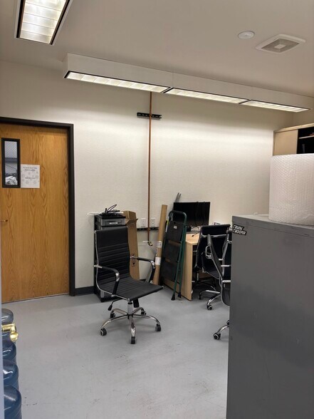 More Photos Of 1482 Commerce Dr, Laramie Light Manufacturing For Lease