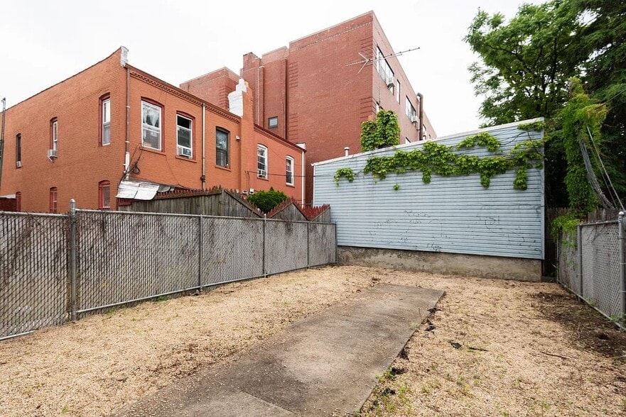 More Photos Of 291 Wyckoff Ave, Brooklyn Apartments For Sale