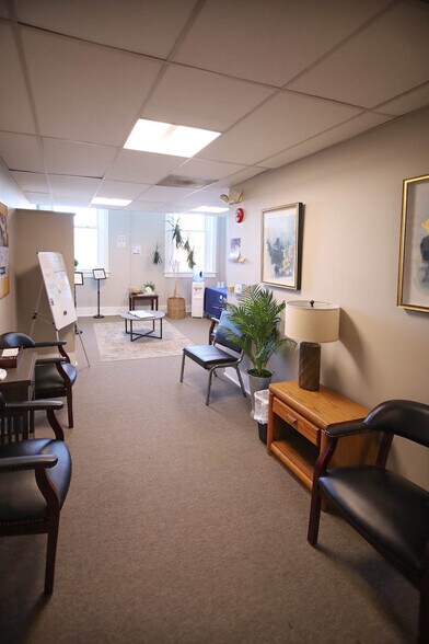 More Photos Of 42 Summer St, Pittsfield Medical For Sale