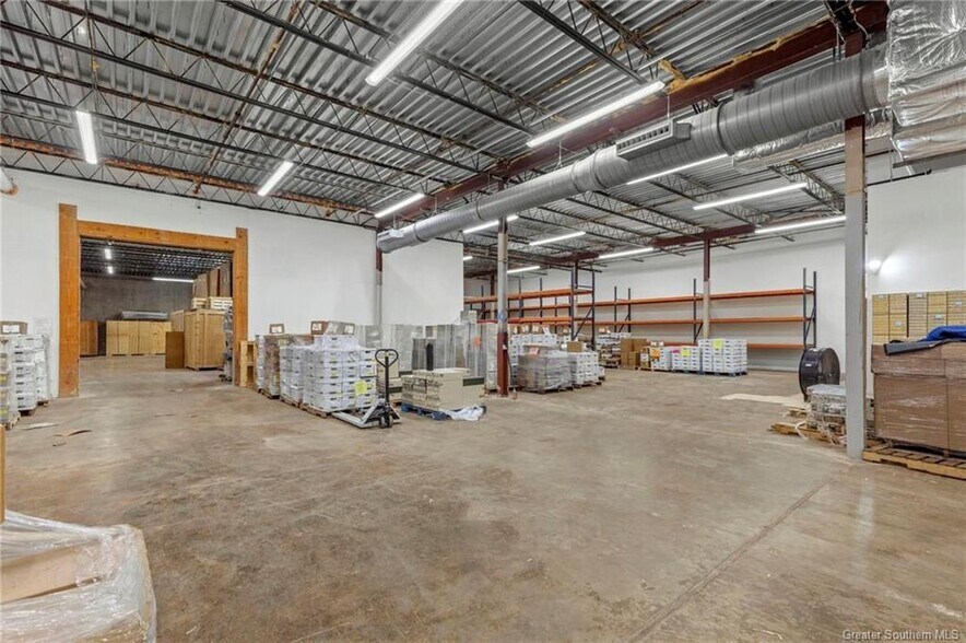 More Photos Of 2925 Industrial Ave, Lake Charles Distribution For Sale