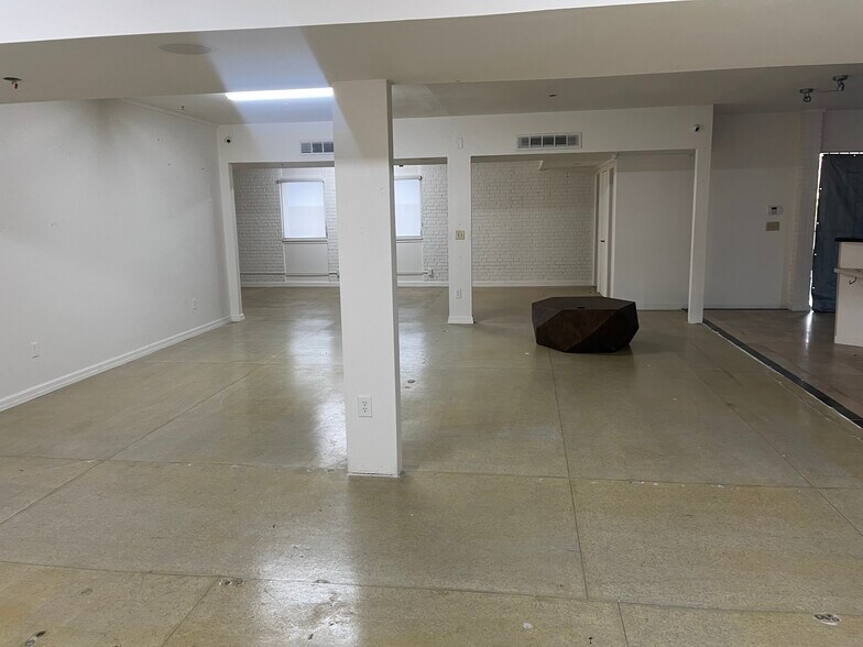 More Photos Of 6232 E Gateway Blvd, El Paso Freestanding For Lease