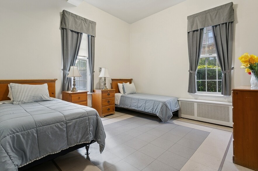 More Photos Of 3 Lehman Ter, Yonkers Congregate Senior Housing For Sale