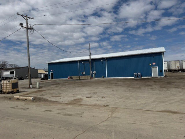 More Photos Of 11116-11118 W 189th Pl, Mokena Warehouse For Lease