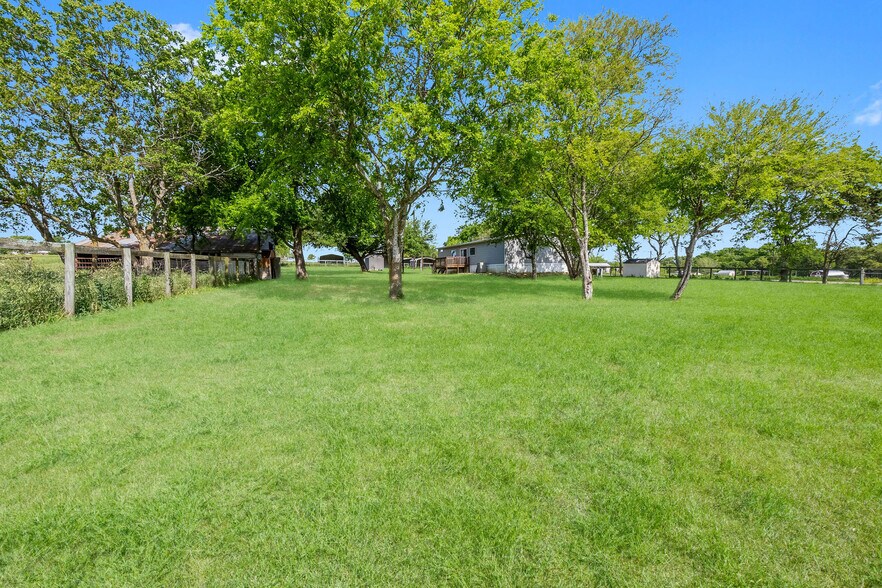 More Photos Of 156 Hohenwalde School Rd, Brenham Land For Sale