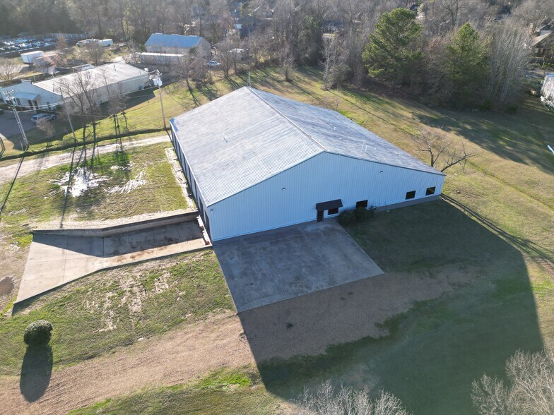 Primary Photo Of 158 American Way, Madison Distribution For Lease