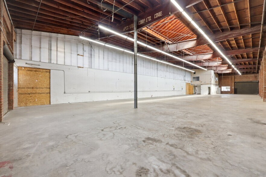 More Photos Of 6505 McKinley Ave, Los Angeles Manufacturing For Lease