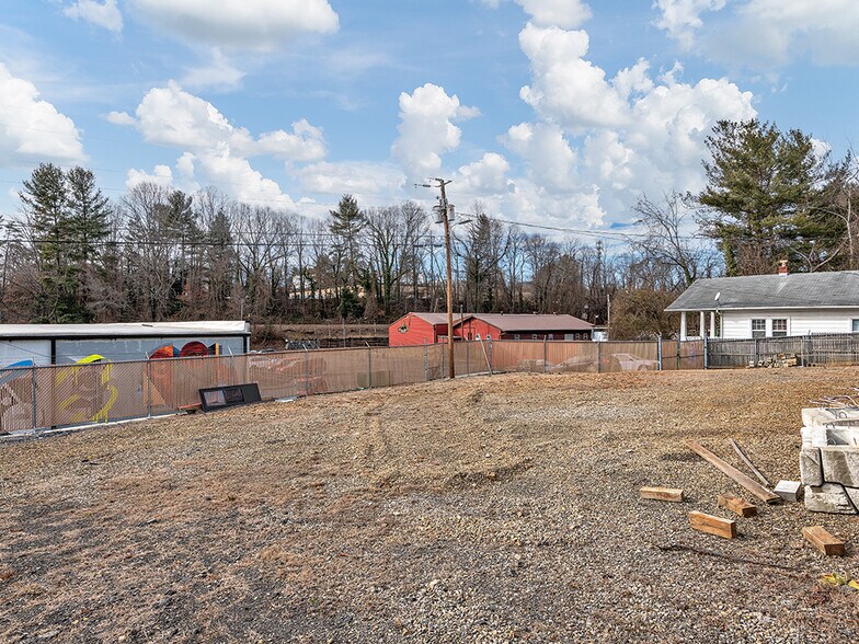 More Photos Of 1461 Patton Ave, Asheville Land For Sale