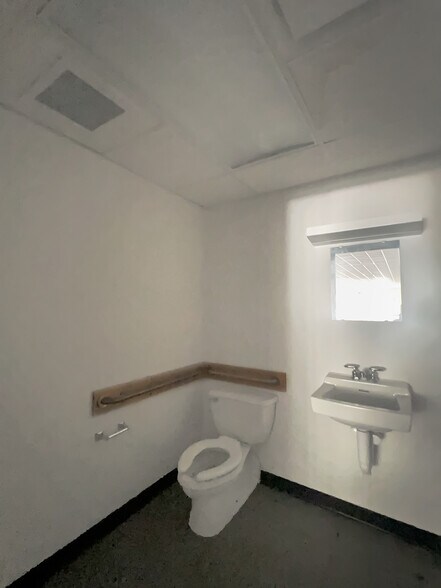 More Photos Of 4628 University Blvd E, Tuscaloosa Unknown For Lease