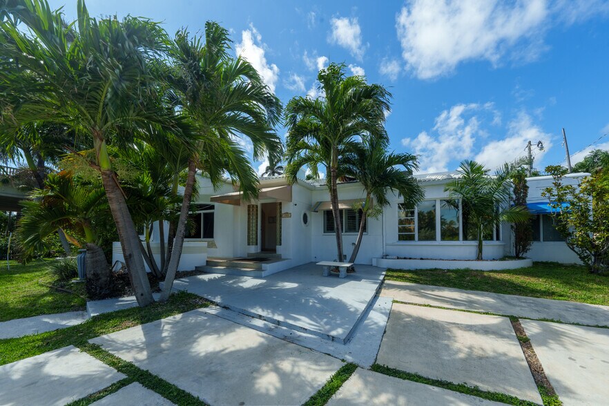 More Photos Of 701 Hollywood Blvd, Hollywood Apartments For Sale