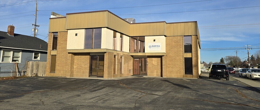 More Photos Of 2702 N Perry St, Spokane Office Residential For Sale