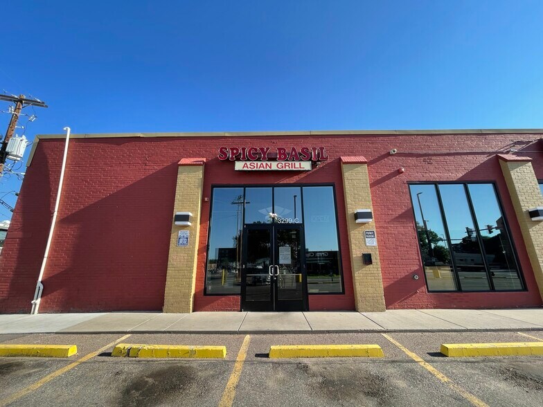 More Photos Of 3299 S Broadway, Englewood Freestanding For Lease