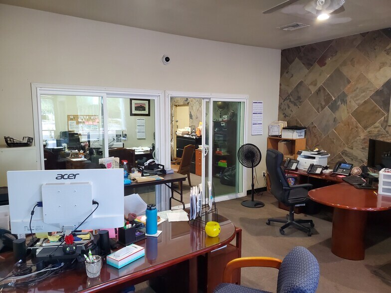 More Photos Of 955 E Main St, Mesa Freestanding For Sale