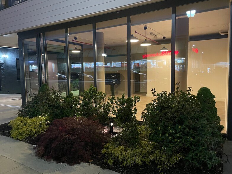 More Photos Of 49 N Central Ave, Valley Stream Apartments For Lease